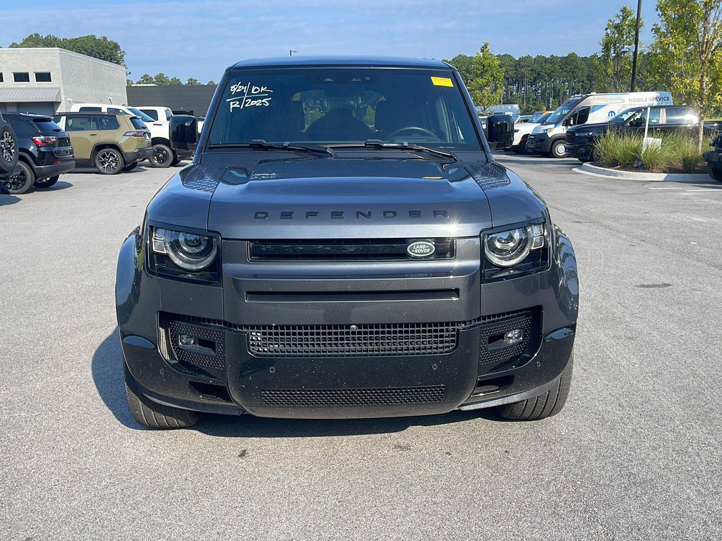 land rover defender 2025 SALE2EFE9S2396574 image land rover defender 2025 SALE2EFE9S2396574 image